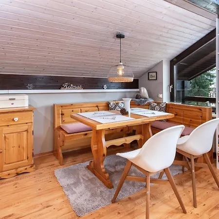 Sylvies Alpenglueck- Zentral- Fuer 4 アパート